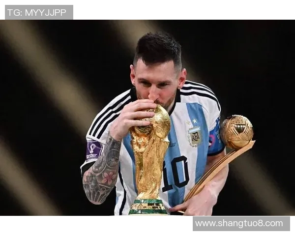 足球明星出场时的经典动作瞬间解析与精彩回顾